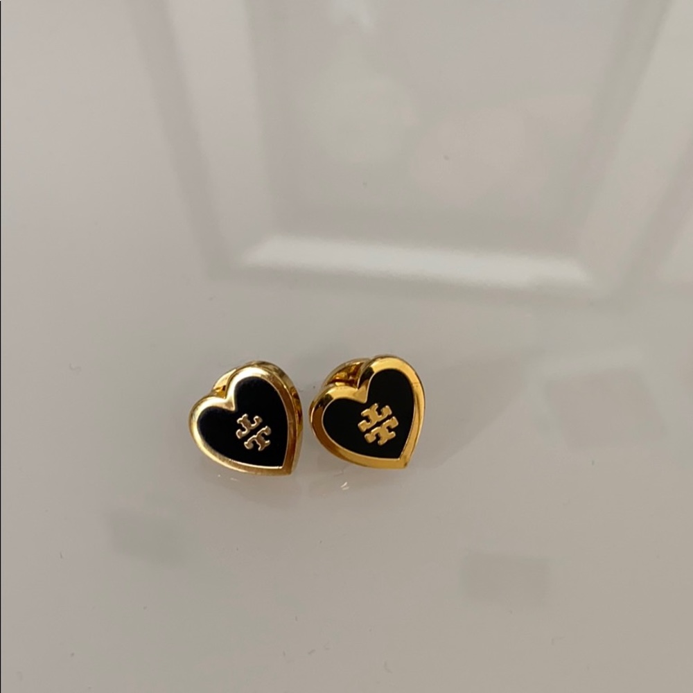 Tory Burch enamel heart earring